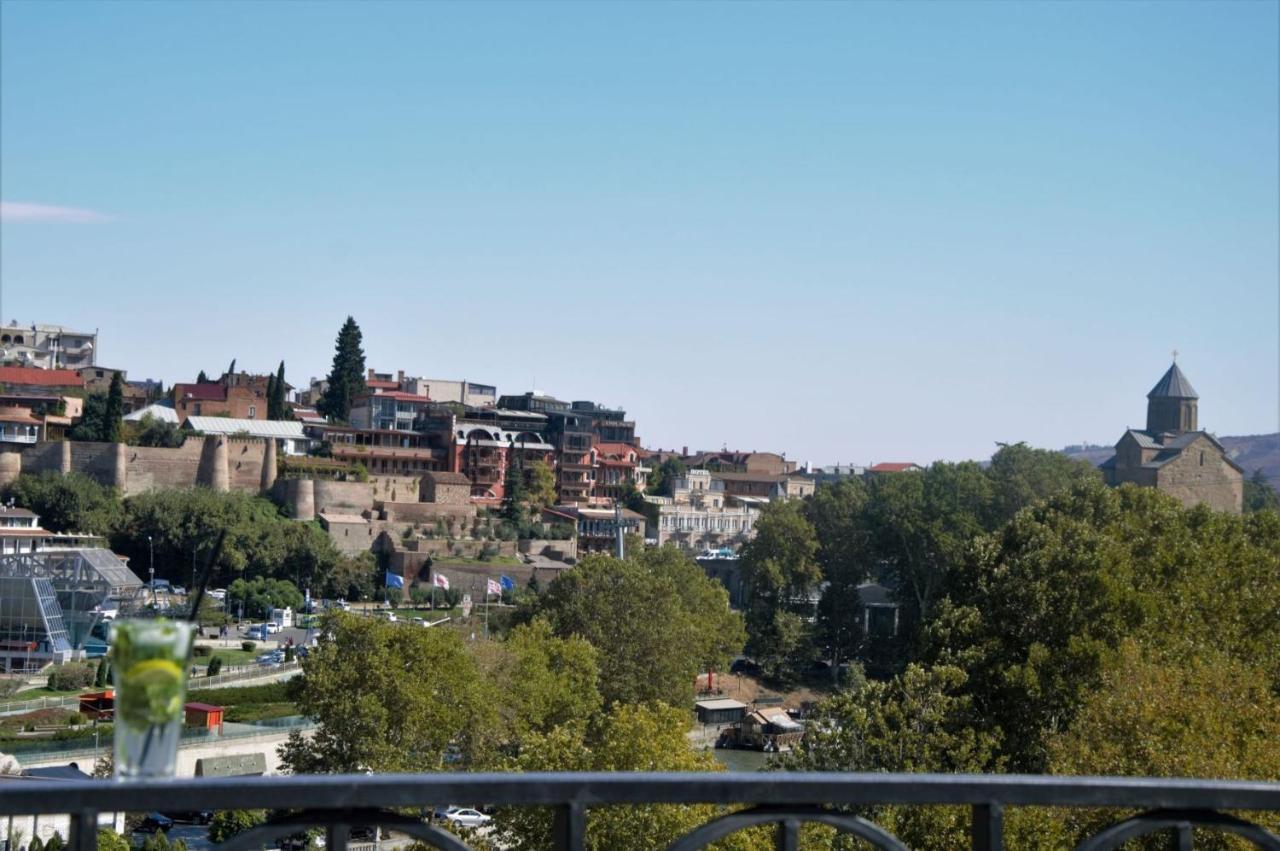 Barsuna Tbilisi Exteriör bild
